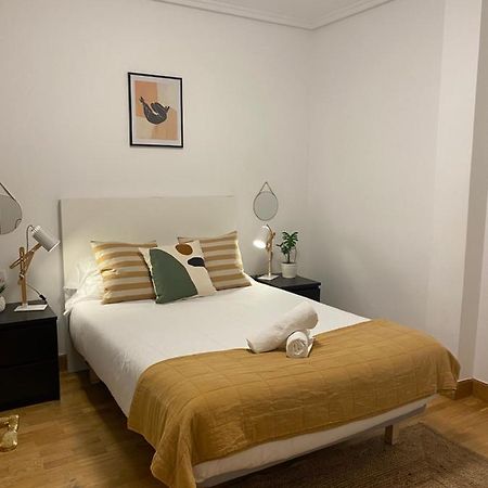 Apartamento Amplio Y Central A Pie De Playa La Concha 圣塞瓦斯蒂安 外观 照片